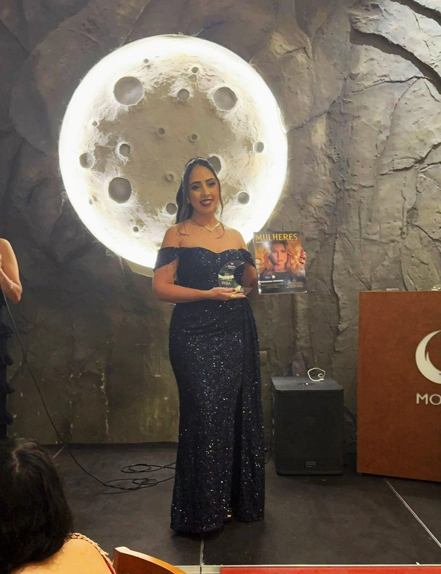 Samantha Loiola - Excelência Reconhecida